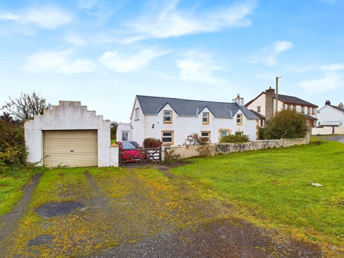 3 Bedroom Detached House For Sale In Crwbin, Kidwelly, SA17