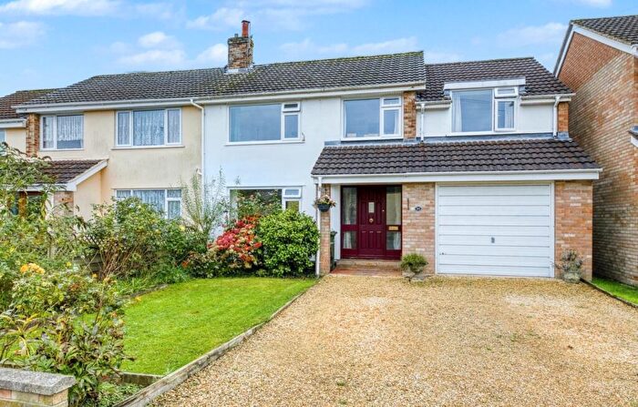 4 Bedroom Semi-Detached House For Sale In St. Cuthbert Avenue, Walking Distance From The High Street, BA5