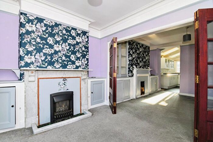 3 Bedroom Terraced House For Sale In Elm Grove, Bideford, EX39