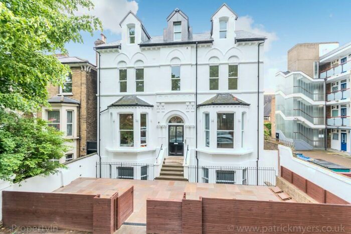 2 Bedroom Flat To Rent In Barry Road East Dulwich, SE22