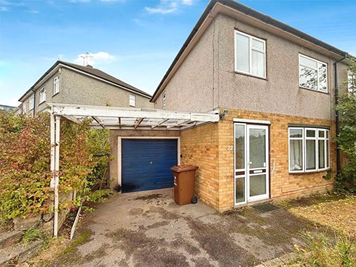 3 Bedroom Semi-Detached House To Rent In Bankside, Chatham, Kent, ME5