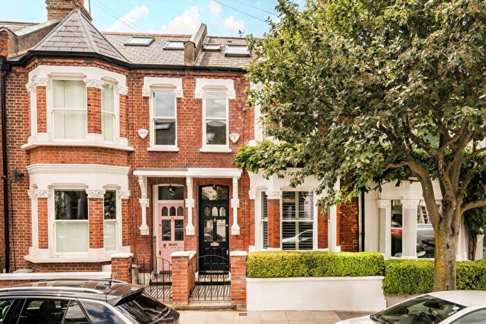 4 Bedroom House For Sale In Taybridge Road, Clapham Common North Side, SW11