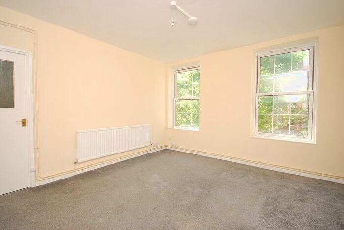 1 Bedroom Flat To Rent In Goldsmith Road, London, SE15