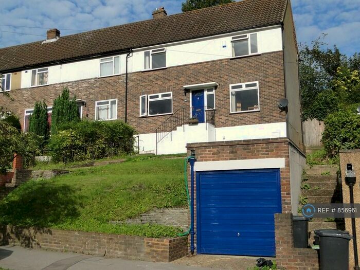 3 Bedroom End Of Terrace House To Rent In Kingsdown Avenue, South Croydon, CR2