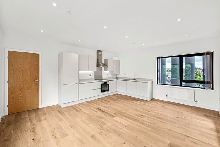 1 Bedroom Flat To Rent In - Rye Lane, Peckham, SE15