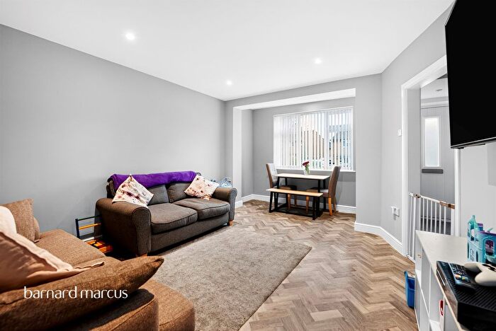 3 Bedroom Terraced House For Sale In Malmstone Avenue, Merstham, Redhill, RH1