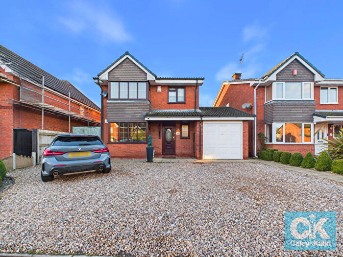 4 Bedroom Detached House For Sale In Bedingstone Drive, Penkridge, Staffordshire, ST19