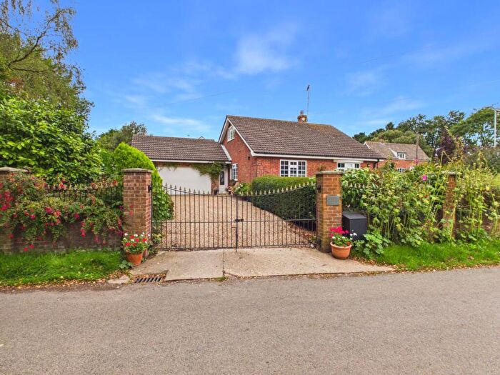 3 Bedroom Bungalow For Sale In Hunters Moon, East Road, Tetford, Horncastle, LN9
