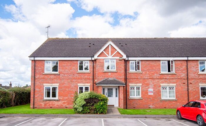 2 Bedroom Flat For Sale In Saddlers Close, Huntington, York, YO32