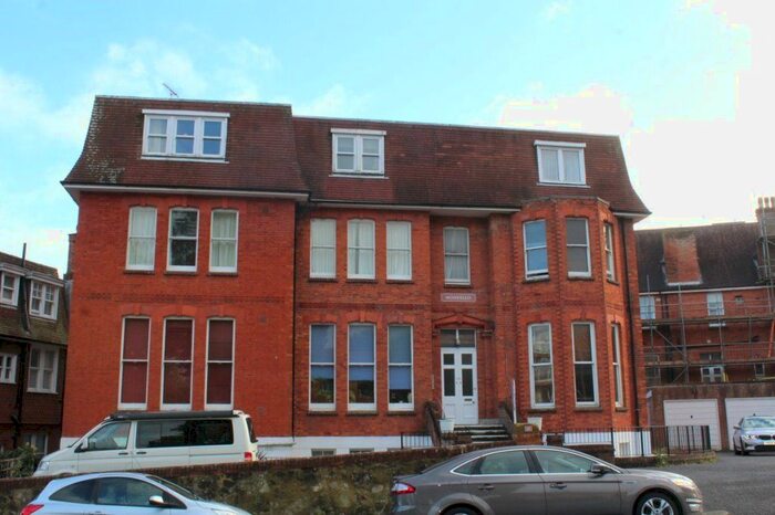 1 Bedroom Flat To Rent In Blackwater Road, Eastbourne, BN20