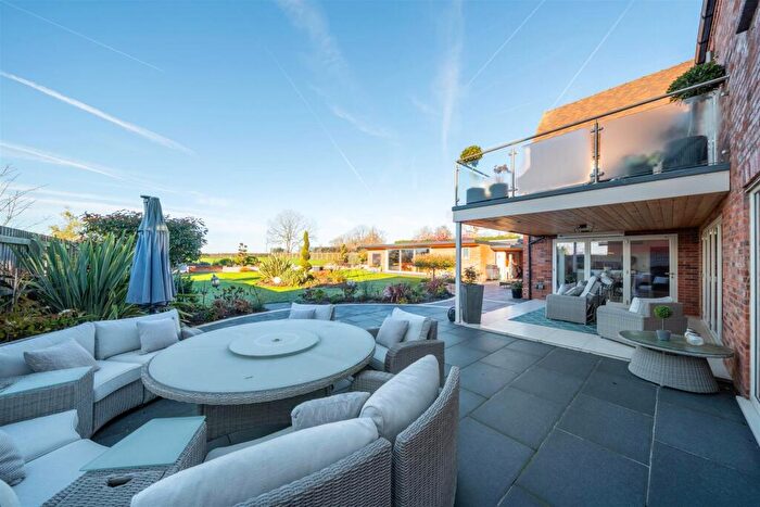 6 Bedroom Detached House For Sale In The Old Woodyard, Wysall, NG12