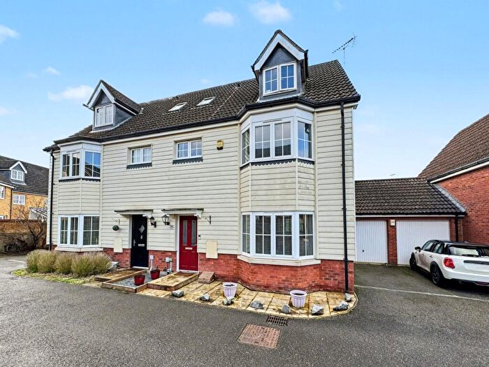 4 Bedroom Semi Detached House For Sale In Eagle Close, Stowmarket, IP14