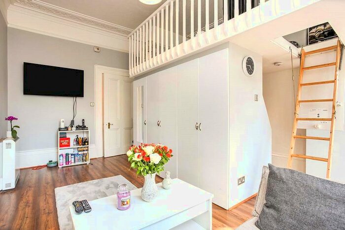 1 Bedroom Studio To Rent In Upper Grosvenor Road, Tunbridge Wells, Kent, TN1