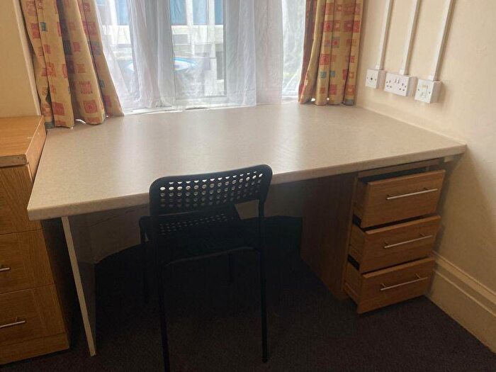 1 Bedroom House Of Multiple Occupation To Rent In Room St. Peters Road, Bournemouth, Dorset, BH1