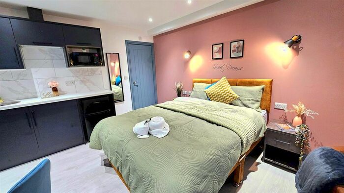 1 Bedroom Flat To Rent In Allesley Old Road, Coventry, CV5