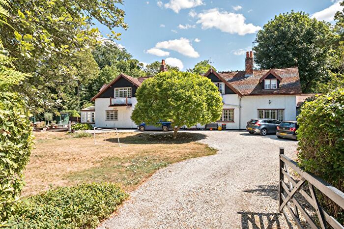 4 Bedroom Detached House For Sale In North Road, Hertford, SG14