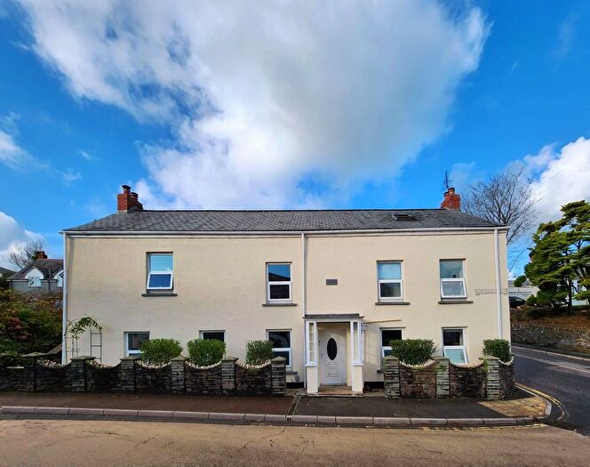 5 Bedroom Detached House For Sale In High Street, Camelford, PL32