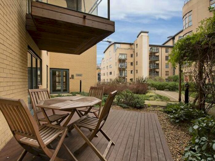 3 Bedroom Flat To Rent In Harrowby Street, Richbourne Court, London, W1H