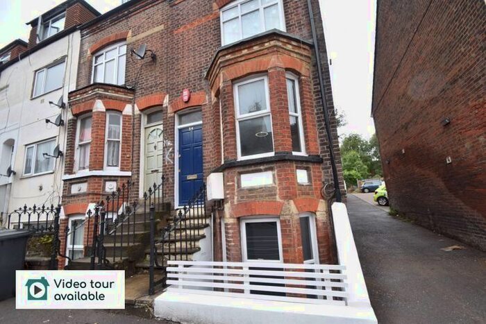 2 Bedroom Flat To Rent In Buxton Road, Luton, Bedfordshire, LU1