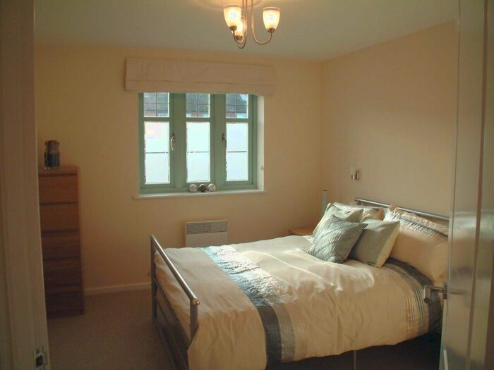 2 Bedroom Flat To Rent In St. Johns Court, Bridgnorth, WV15