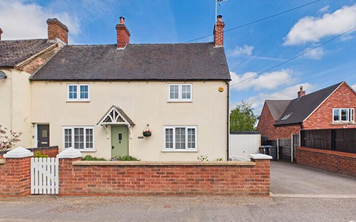 4 Bedroom Semi-Detached House For Sale In Main Road, Hulland Ward, DE6