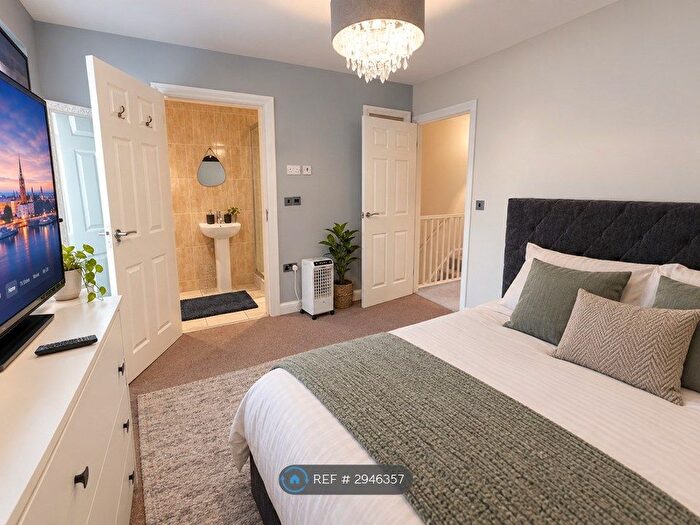 3 Bedroom Terraced House To Rent In Buckley Street, Greater Manchester, OL10