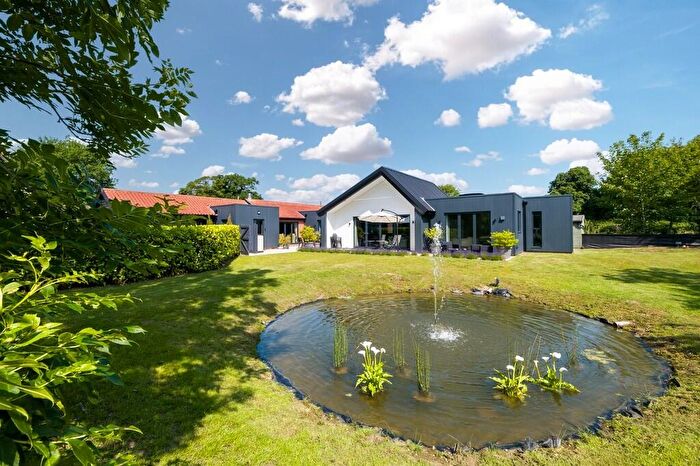 4 Bedroom Barn Conversion For Sale In Wilby, Eye, IP21
