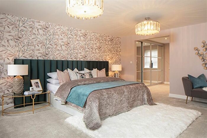 5 Bedroom Detached House For Sale In Kings Gate, Morgan Vale, Abingdon, OX14