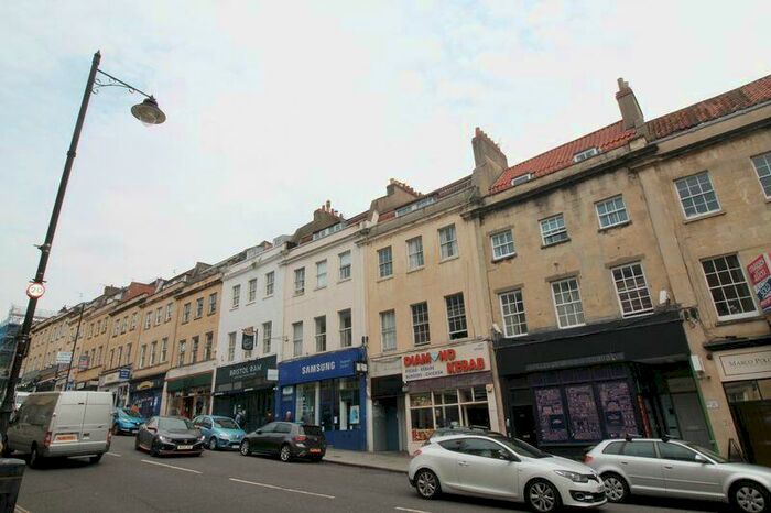 3 Bedroom Flat To Rent In B, Park Street, City Centre, BS1