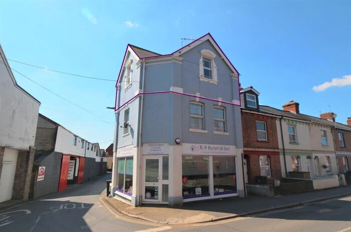 2 Bedroom Flat To Rent In Bedroom First Floor Flat, Rolle Street, Barnstaple, EX31