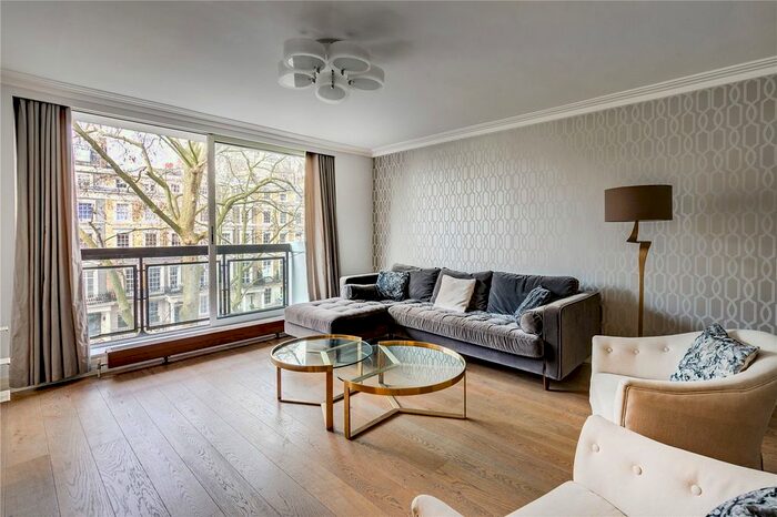 3 Bedroom Flat To Rent In Rutland Gate, Knightsbridge, London SW7
