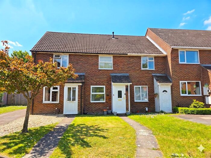 2 Bedroom Terraced House For Sale In Ravenswood, Fareham, PO14