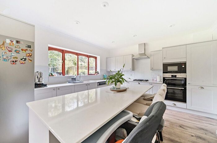 5 Bedroom Detached House To Rent In Snaith Crescent, Milton Keynes, MK5