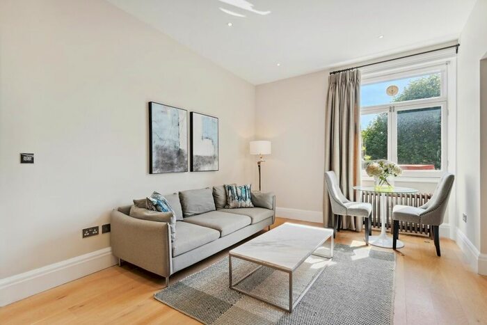 1 Bedroom Flat To Rent In Sloane Gardens, London, SW1W