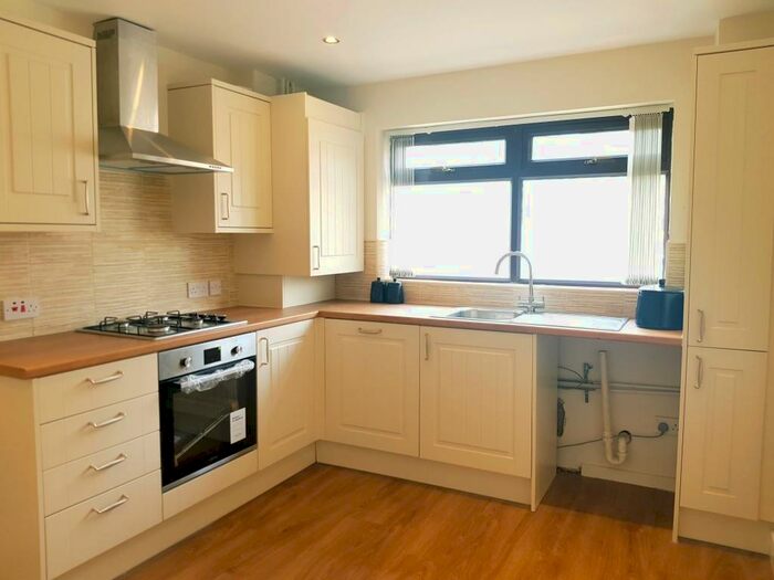 3 Bedroom House To Rent In Elford Close, Birmingham, B14