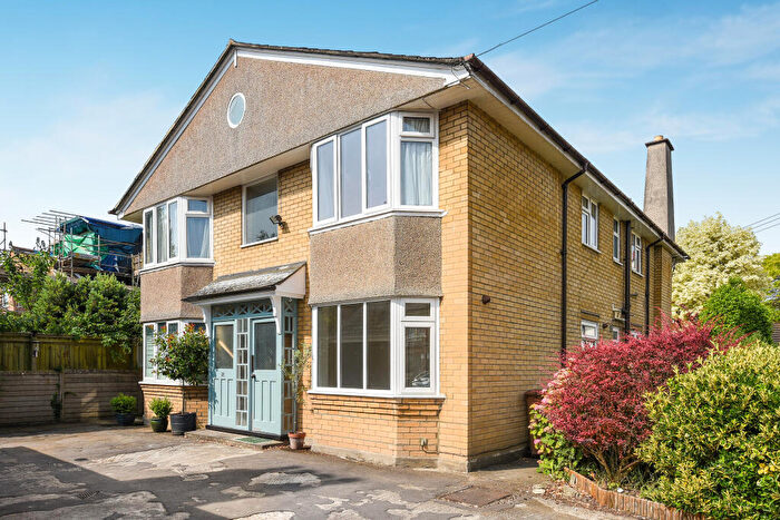 2 Bedroom Flat To Rent In Islip Place, Oxford, OX2