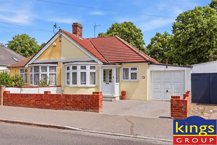 3 Bedroom Semi-Detached Bungalow For Sale In Galliard Road, Edmonton, N9