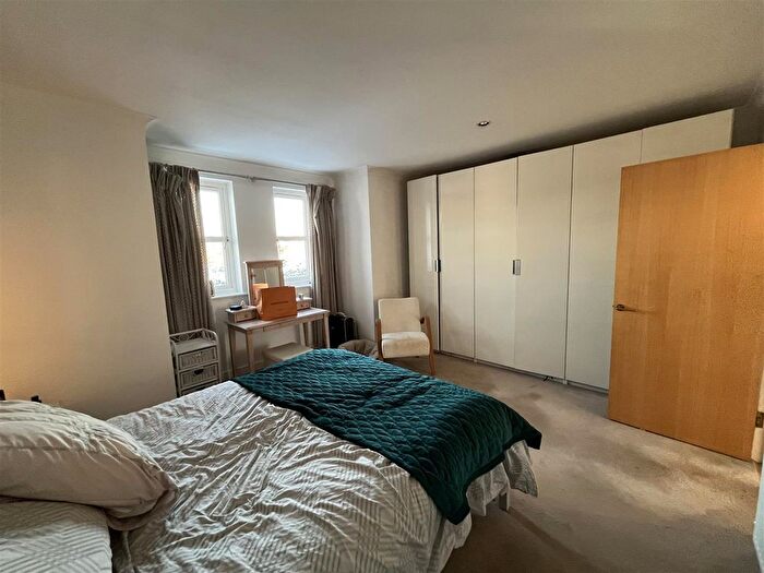 4 Bedroom Town House To Rent In Waterford Place, Heald Green, Cheadle, SK8