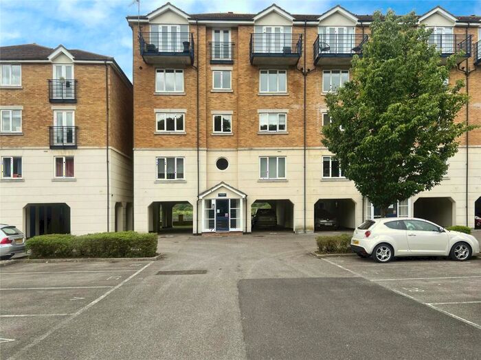 1 Bedroom Flat To Rent In Horatio Place, Fennel Close, Rochester, Kent, ME1
