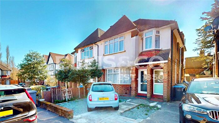 2 Bedroom Maisonette For Sale In The Close, Barnhill Road, Wembley, HA9