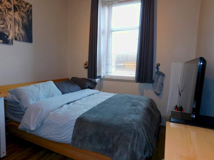 1 Bedroom Flat To Rent In Union Grove, City Centre, Aberdeen, AB10