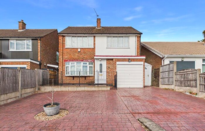 3 Bedroom Detached House For Sale In Sutherland Road, Nottingham, NG3