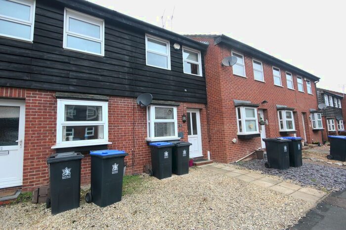 2 Bedroom Terraced House To Rent In Harkness Road, Burnham, Slough, SL1