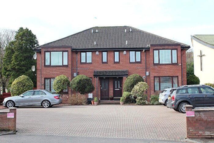 2 Bedroom Flat For Sale In Main Street, Renton, G82