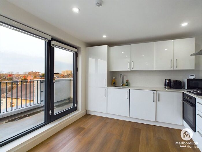 2 Bedroom Flat To Rent In Barking Road, London, E13