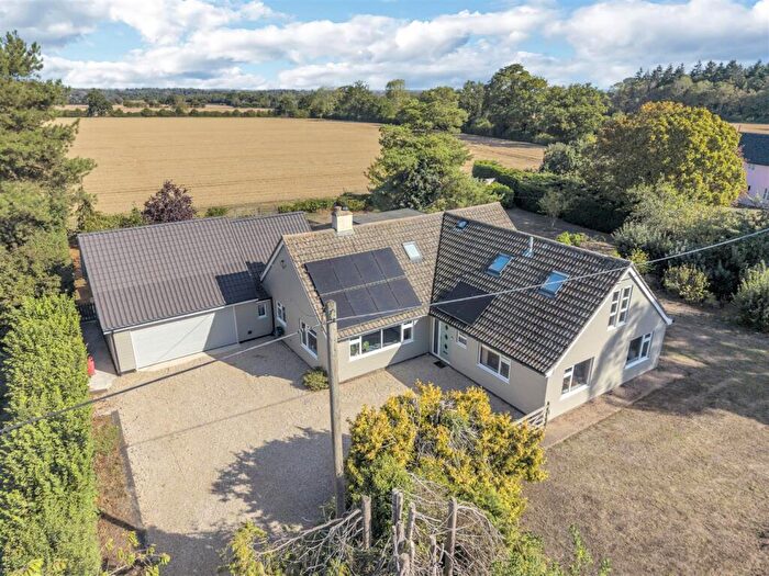 4 Bedroom Detached House For Sale In High Rougham, Rougham, IP30