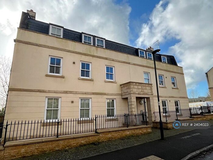2 Bedroom Flat To Rent In Eveleigh Avenue, Bath, BA1