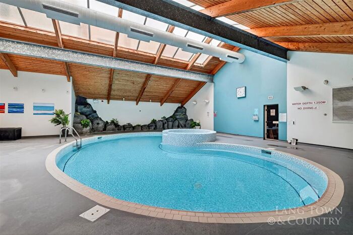 2 Bedroom Flat To Rent In North Quay, Plymouth, PL4