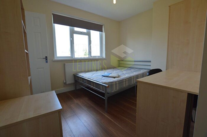 4 Bedroom Semi Detached House To Rent In Stanfell Road, Clarendon Park, LE2