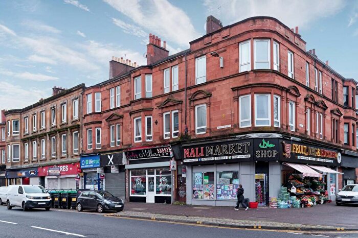 2 Bedroom Flat For Sale In / Paisley Road West, Glasgow, G51